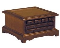 D-06. Кофейный столик с 2 большими и 4 маленькими выдвижными ящиками. BxSxH(см)=7,7х7,5х4,2