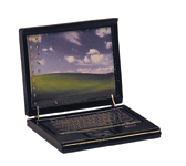 C-33. Переносной компьютер Laptop в черном корпусе. Размеры BxSxH(см)=3,4x2,8x3,0