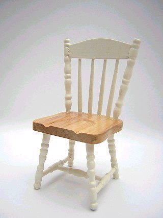 V1-017. Кухонный стул. Варианты исполнения: натуральное дерево, покрытие лазурью под светлый дуб в сочетании с белой покраской. BxSxH(см)=5,2х4,5х9,0